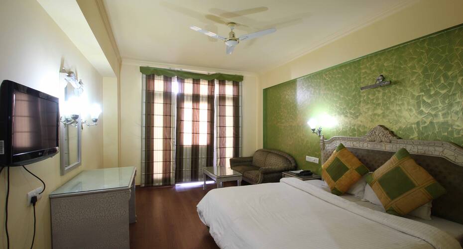 Hotel Starz Regency, Mussoorie 3